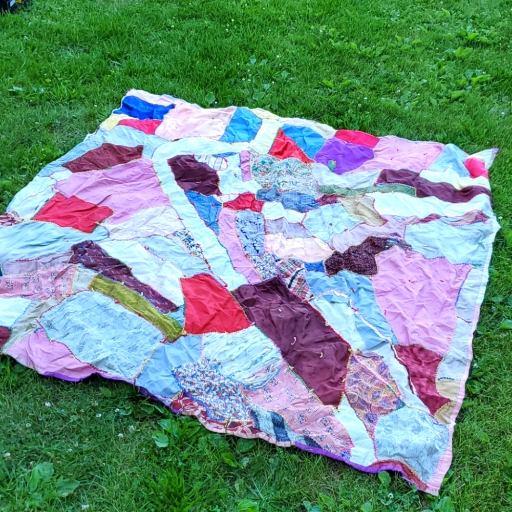 Vintage CrAzy Quilt 1930's / 40s Heavy SILK patchwork ART One of a Kind